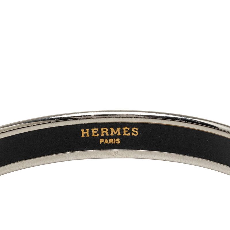 hermes bracelet side view