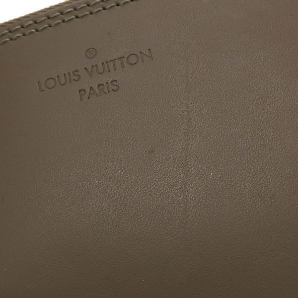 louis vuitton pouch / clutch interior details