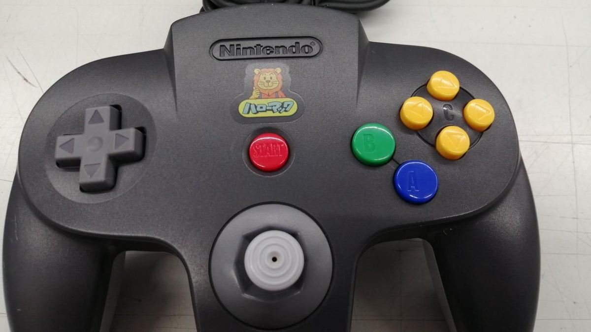 nintendo nus-001 video game console accessories included