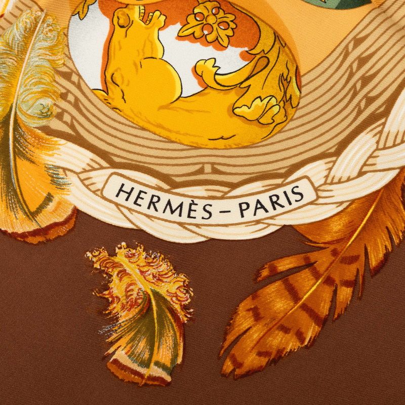 hermes scarf side view