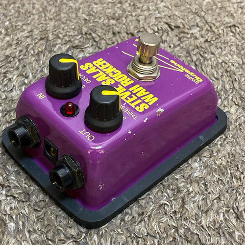 guitar effector front view