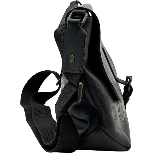 louis vuitton m92994 shoulder bag front view