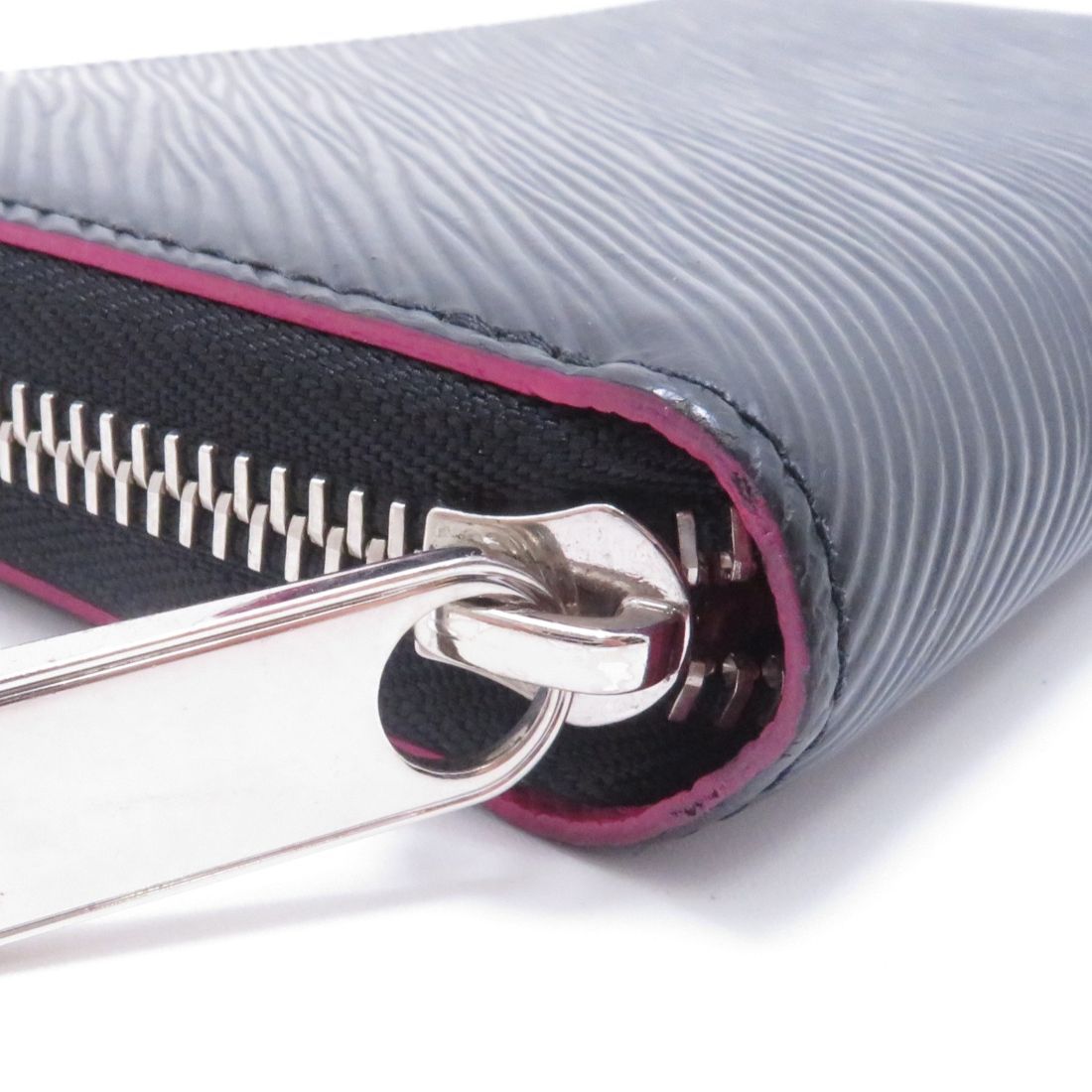 louis vuitton m64838 pink wallet interior details