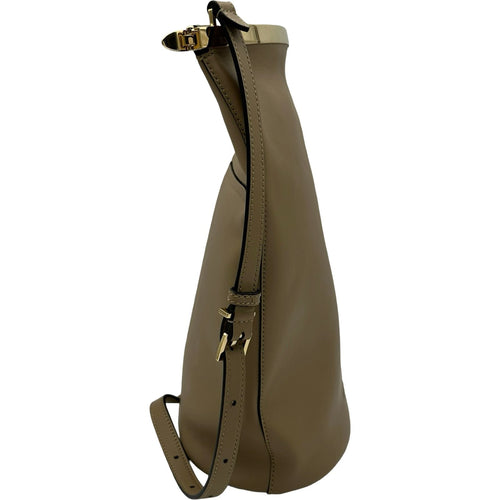 beige shoulder bag rear view