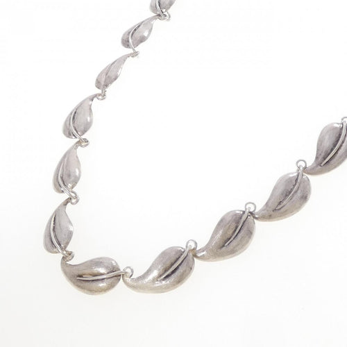 necklace front view