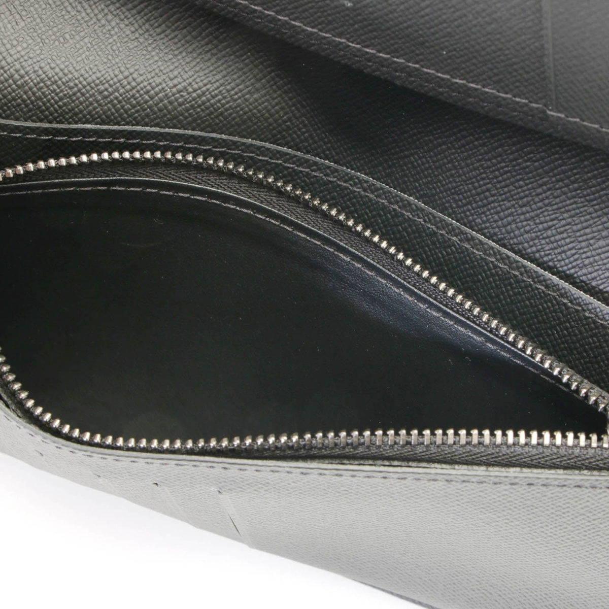 louis vuitton m61697 wallet markings and labels