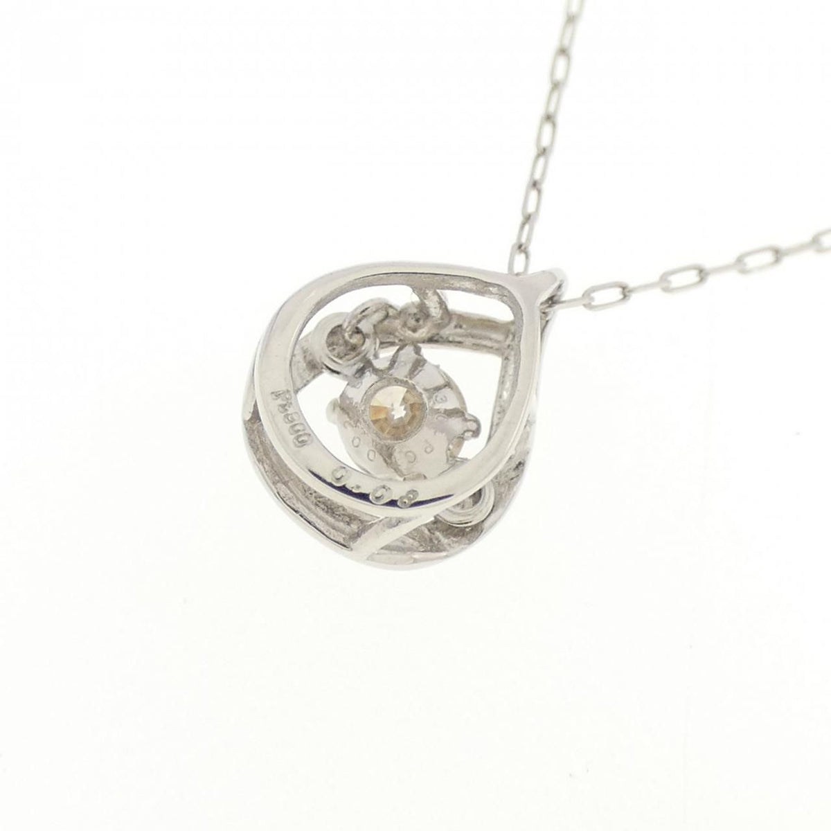 necklace side view