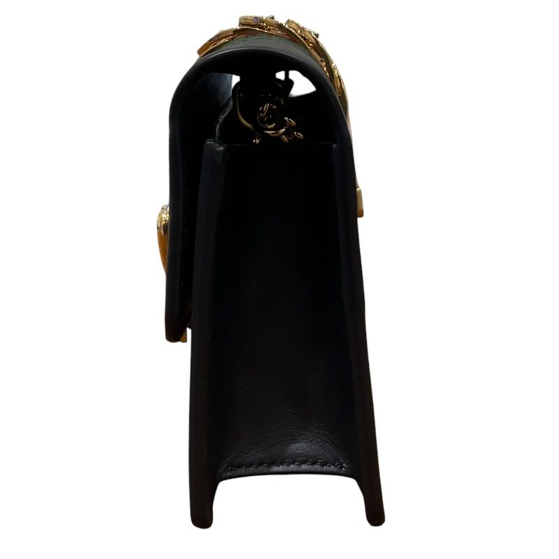 gucci shoulder bag front view