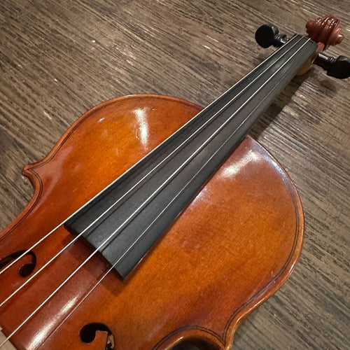 suzuki no.200 string instrument rear view