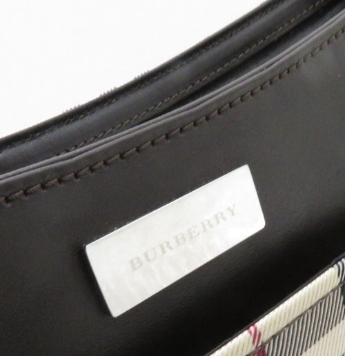 burberry beige shoulder bag functional details