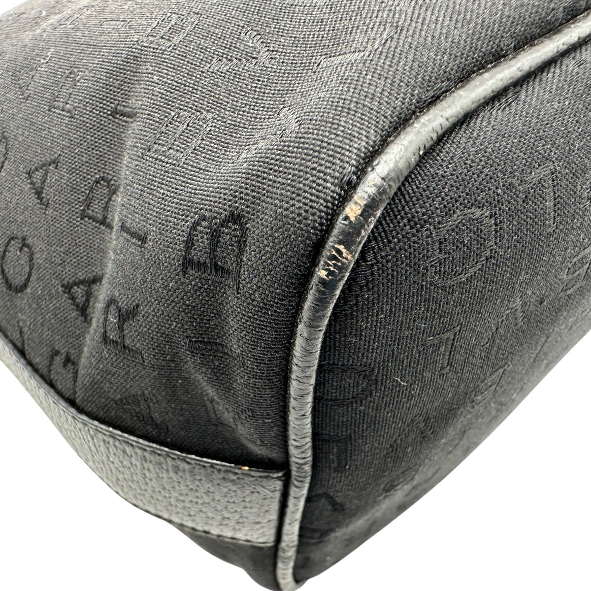 bvlgari shoulder bag functional details