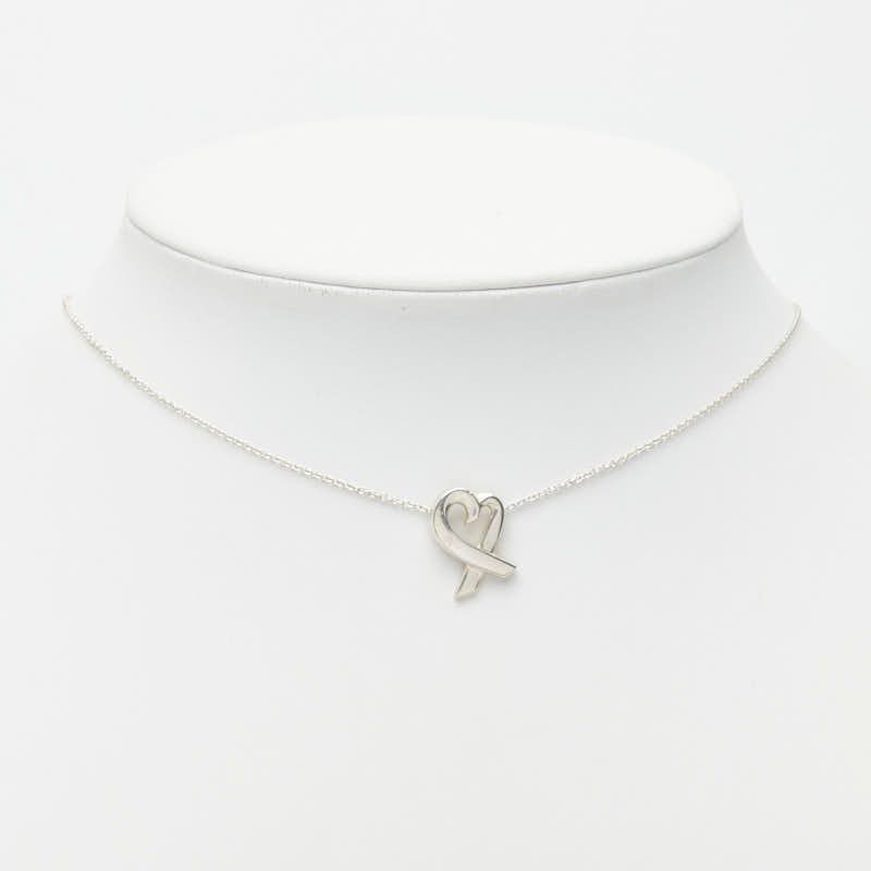 tiffany necklace interior details