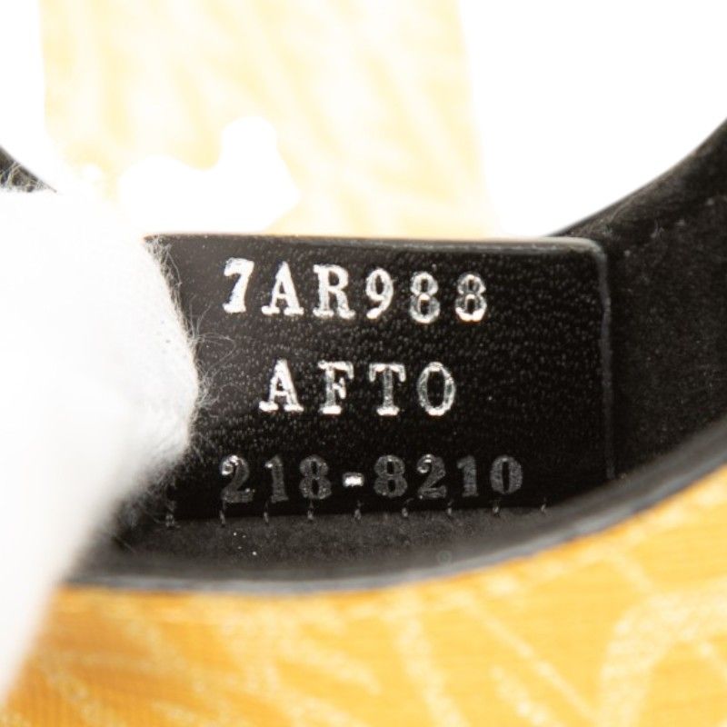 fendi 7ar988 shoulder bag condition details