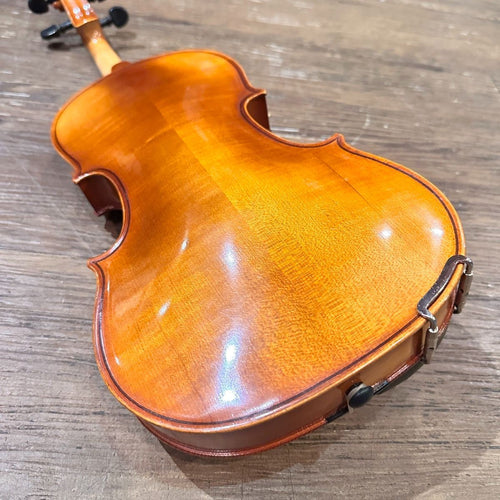 suzuki no.240 string instrument interior details