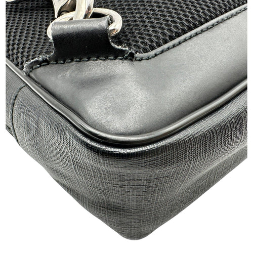 gucci shoulder bag functional details