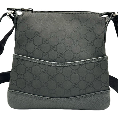 gucci shoulder bag front view