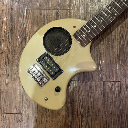 fernandes zo-3 electric guitar front view