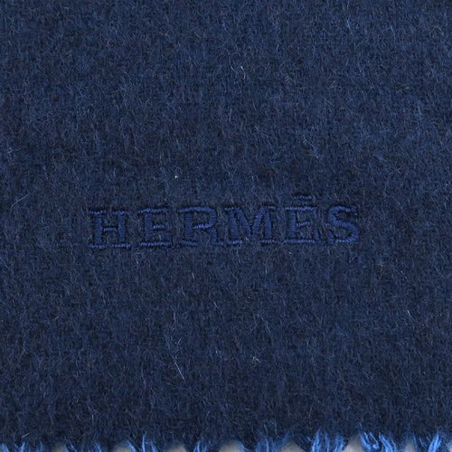 hermes 005669b scarf side view