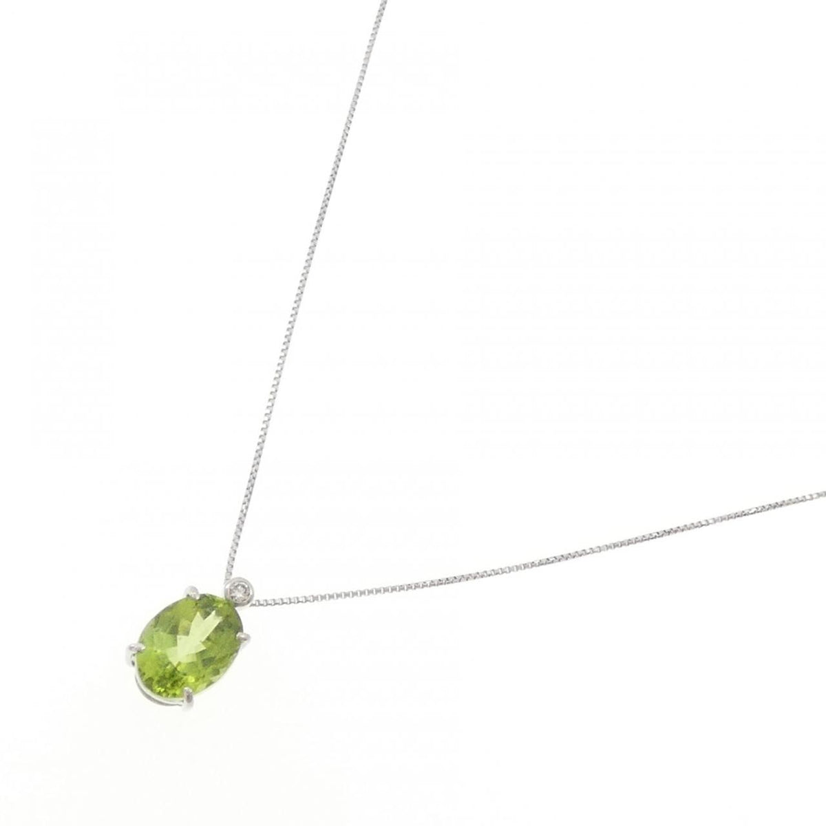 necklace front view