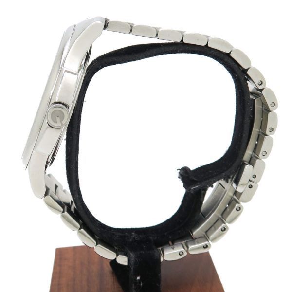 gucci 126.3 watch rear view
