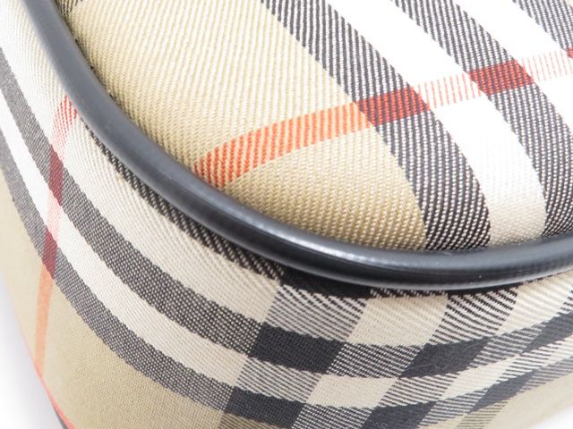 burberry beige shoulder bag interior details