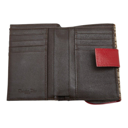 dior beige wallet interior details