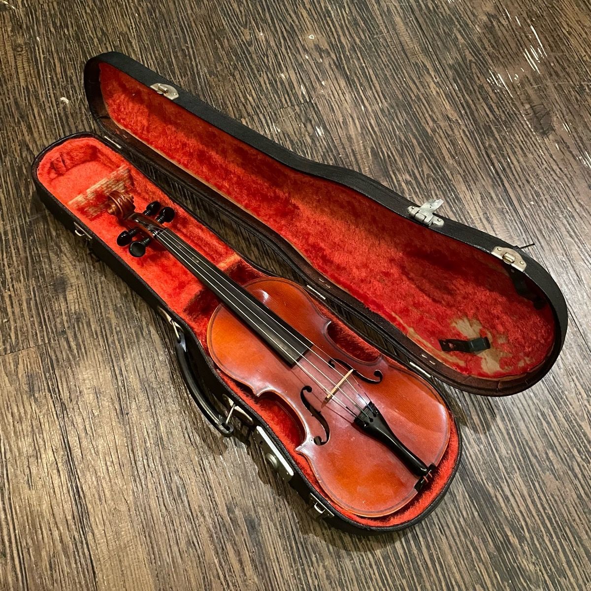 suzuki no.220 string instrument markings and labels
