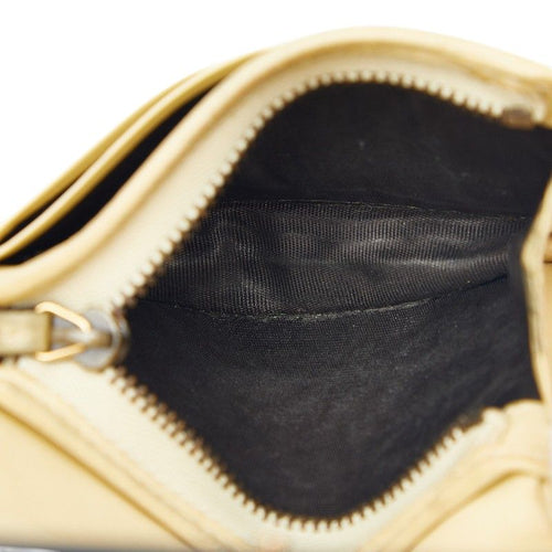 gucci wallet interior details