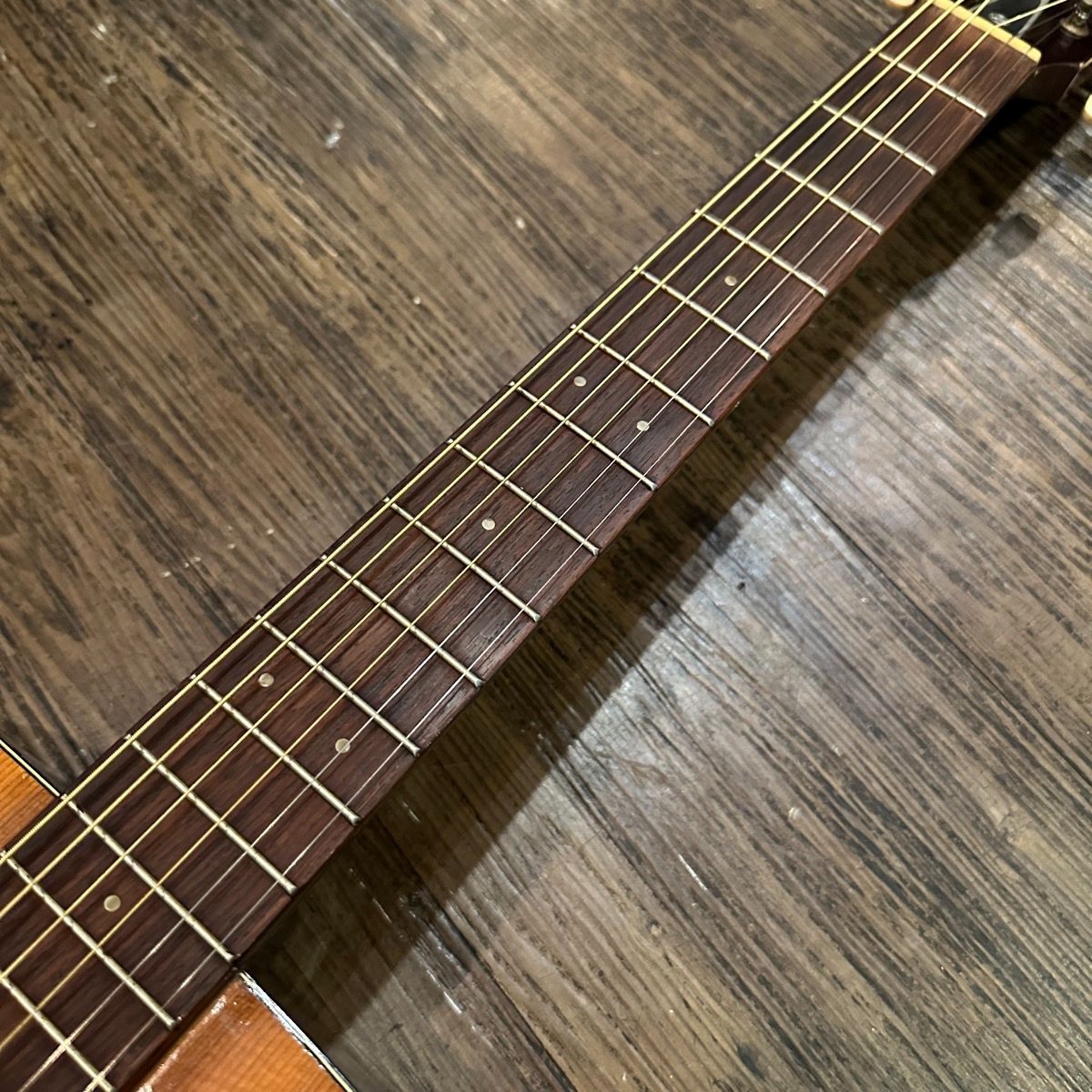 yamaha fg-140 red acoustic guitar accessories included