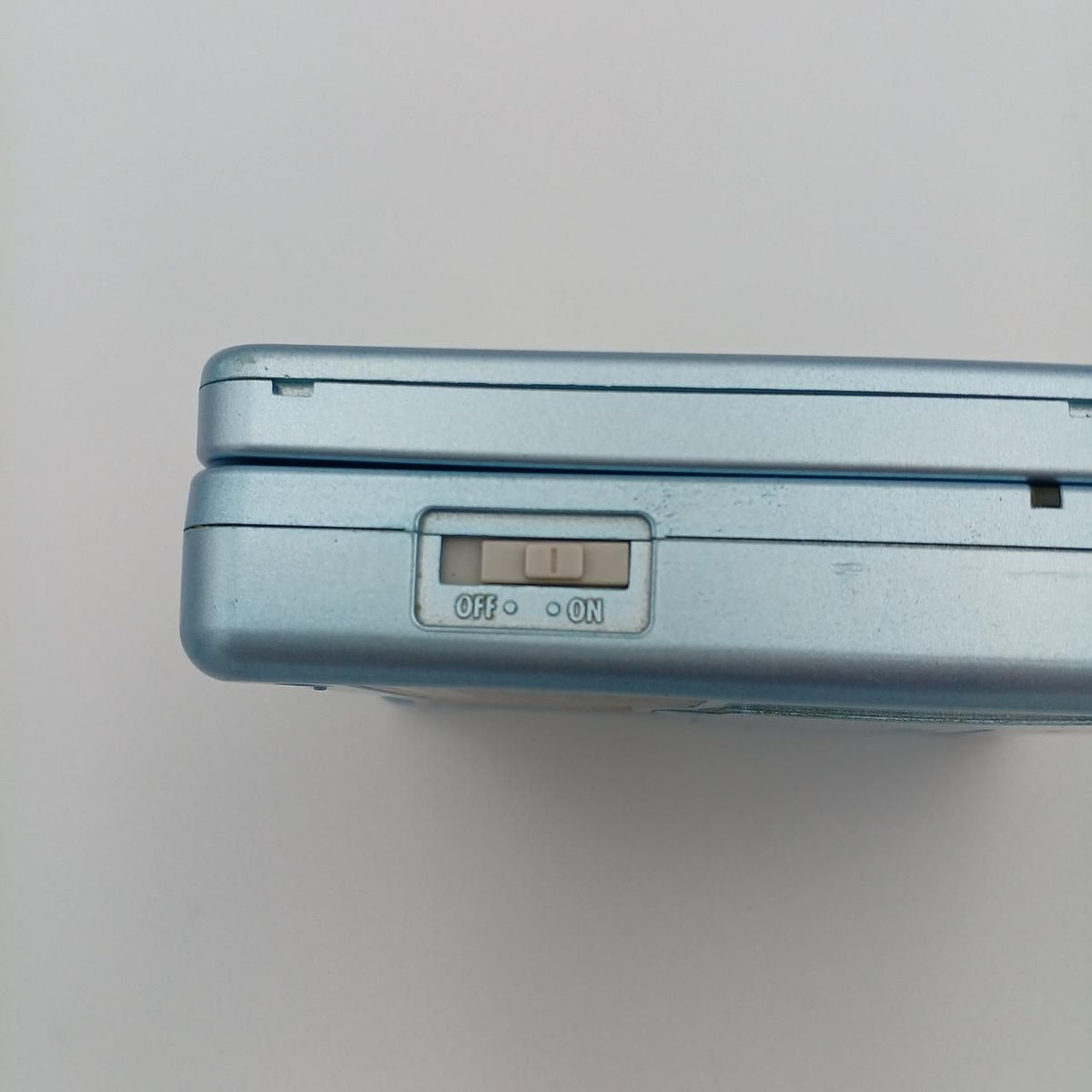 nintendo ags-001 handheld console functional details