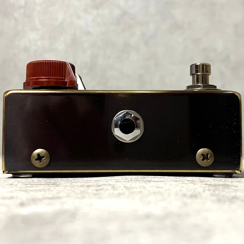 guitar effector side view