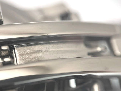 gucci ya055503 watch markings and labels