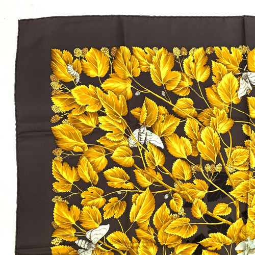 hermes scarf front view