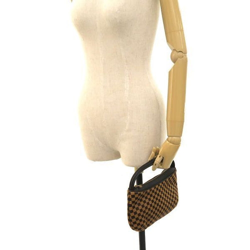 louis vuitton m92132 pouch / clutch markings and labels