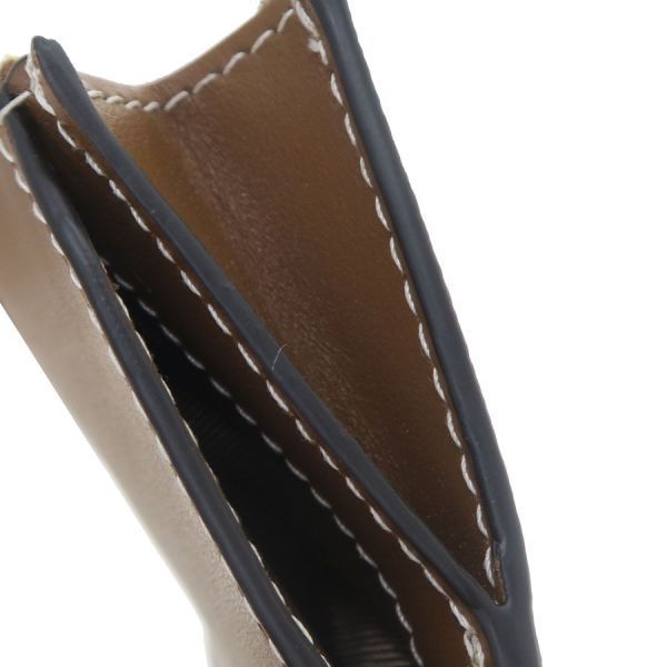 gucci 838901 wallet interior details