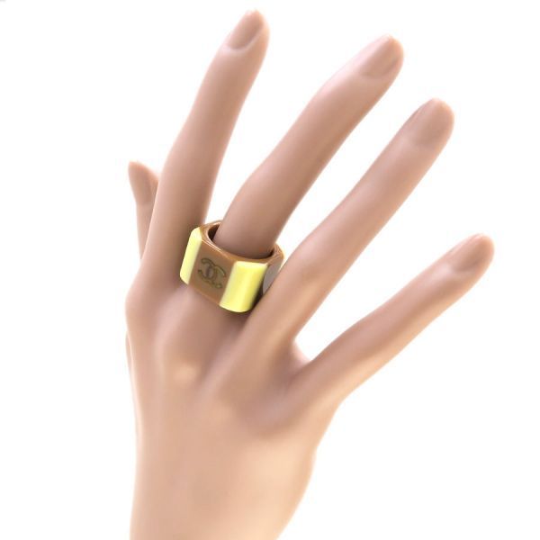 chanel ring markings and labels
