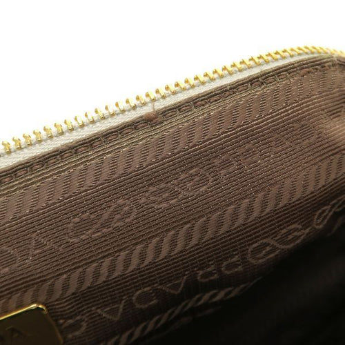 prada 1nd004 pouch / clutch markings and labels