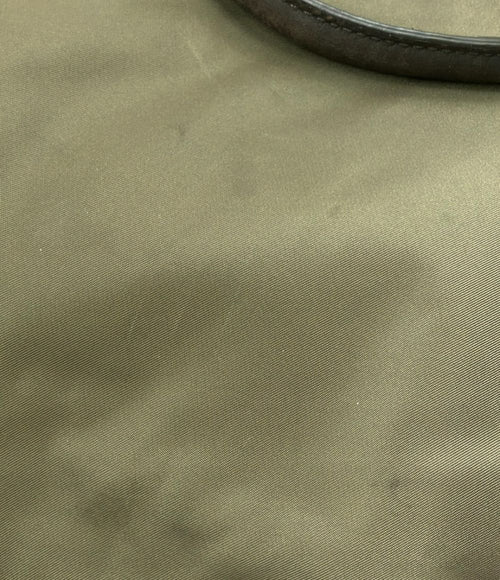 tumi shoulder bag functional details