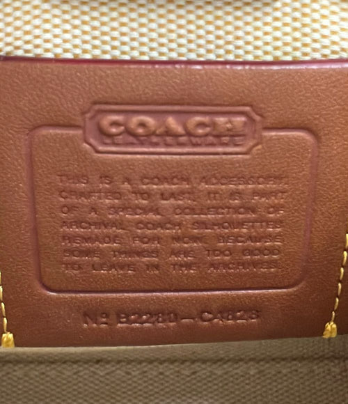 coach shoulder bag condition details