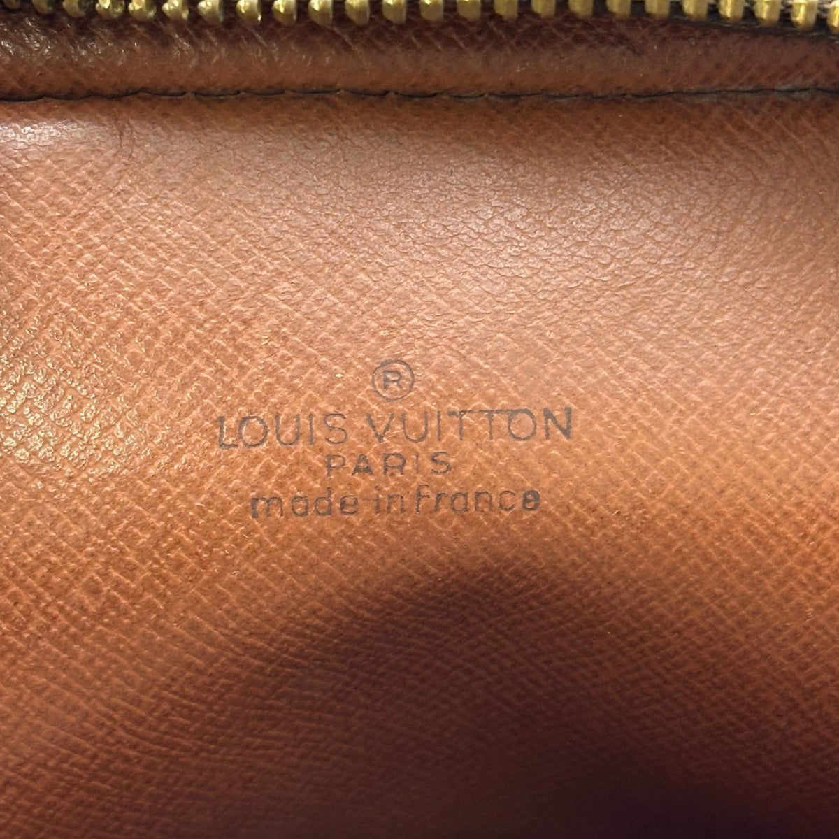 louis vuitton m45236 shoulder bag interior details