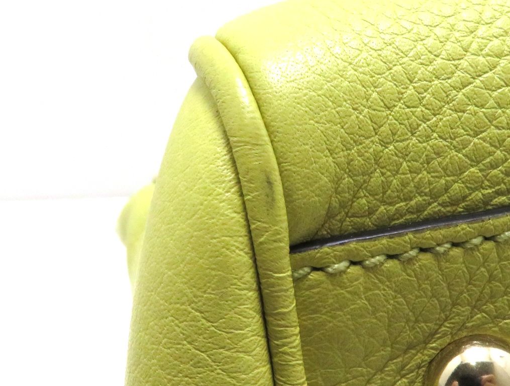 gucci handbag functional details