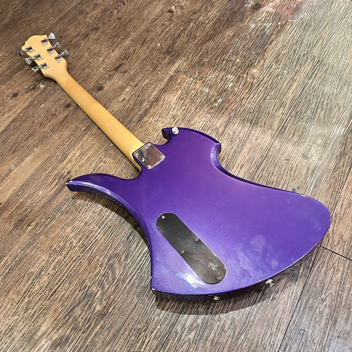 electric guitar interior details