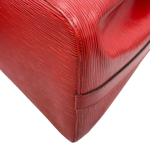 louis vuitton m44107 shoulder bag interior details