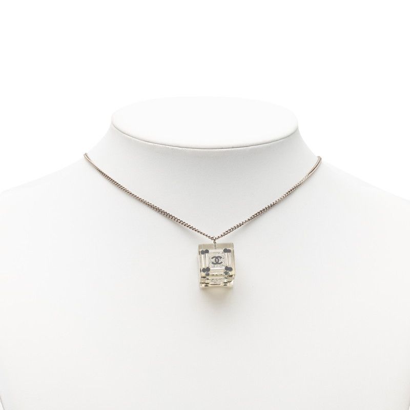 chanel necklace condition details