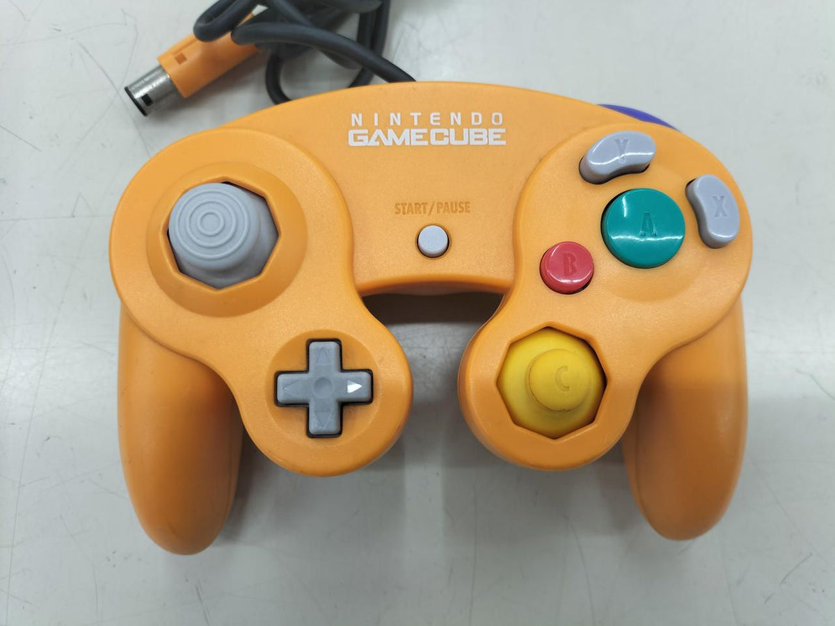nintendo dol-001 video game console markings and labels