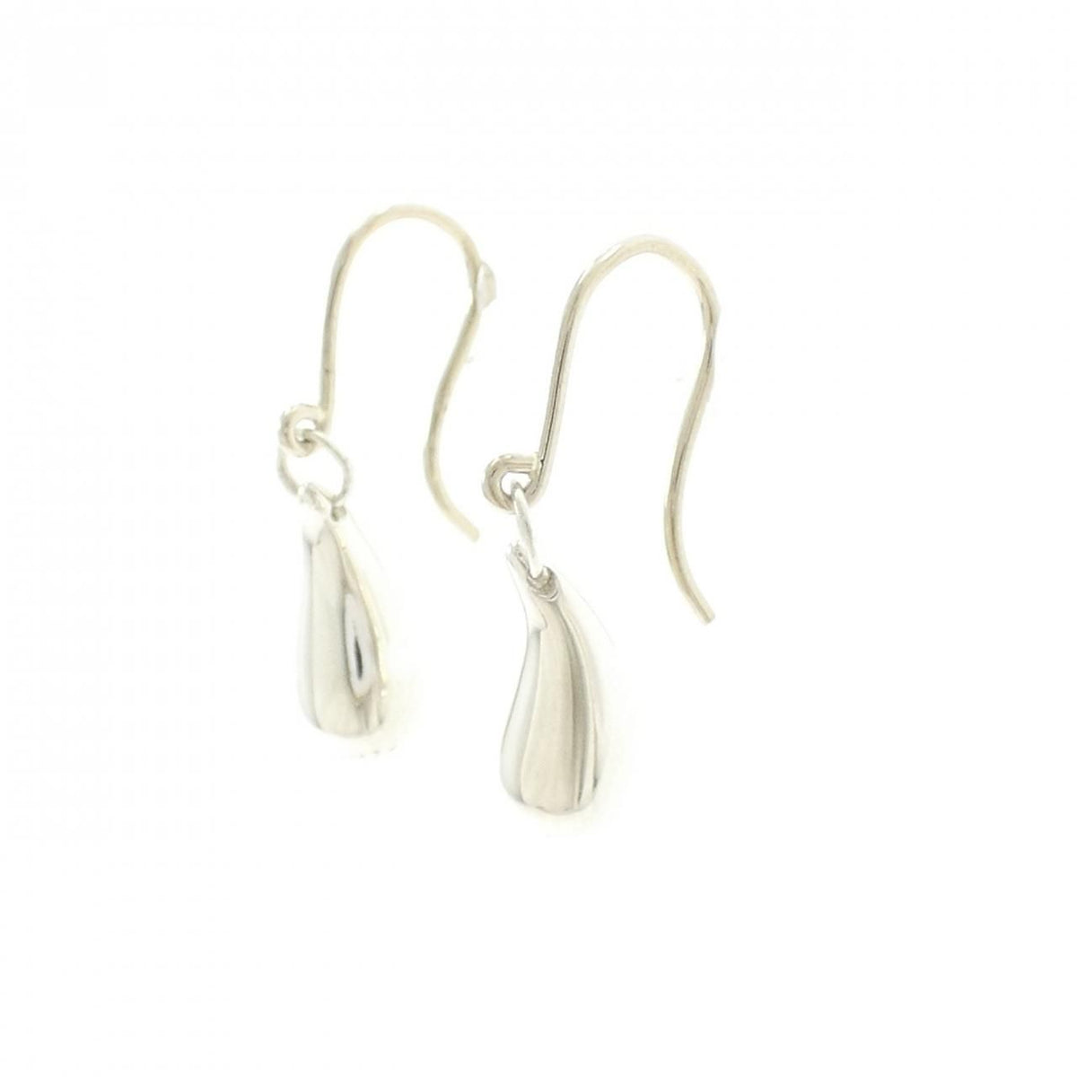 tiffany earrings front view
