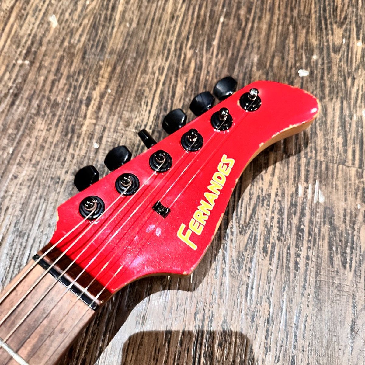 fernandes sfr-50 electric guitar accessories included