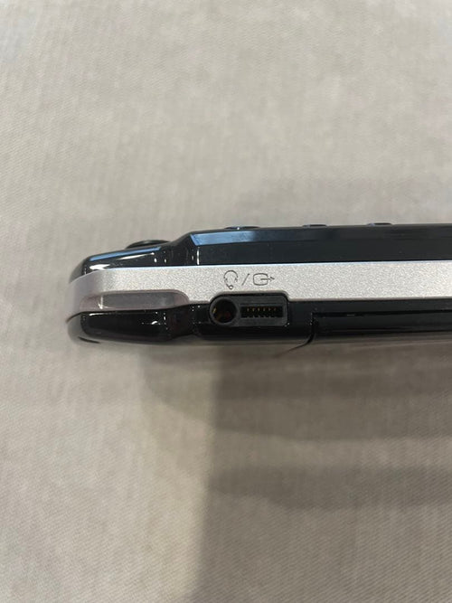 sony psp-2000 handheld console markings and labels