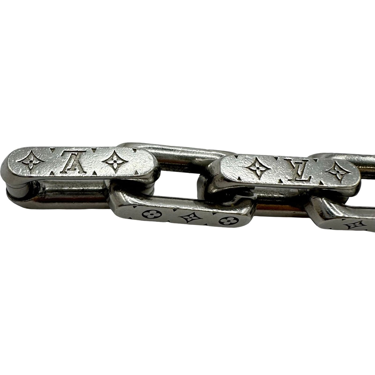 louis vuitton bracelet functional details