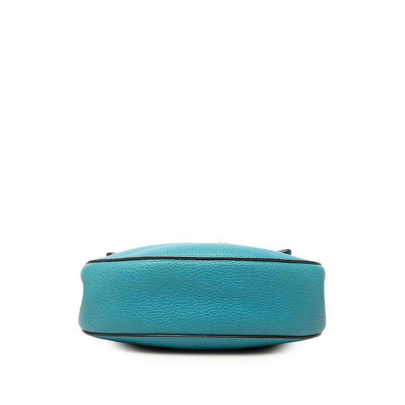 chloe shoulder bag rear view